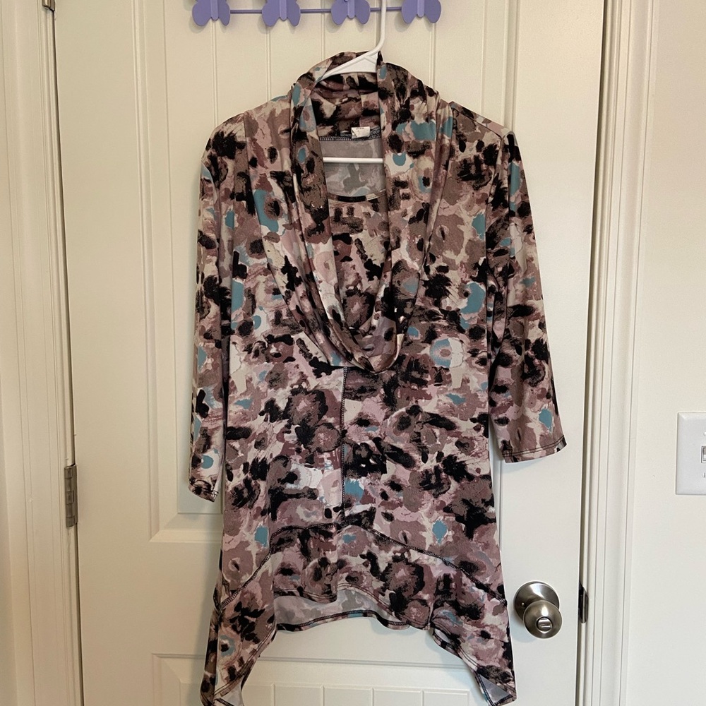 EUC Coco Bianca women’s mauve pink abstract stretch 3/4 sleeve cowl‎ tunic top L